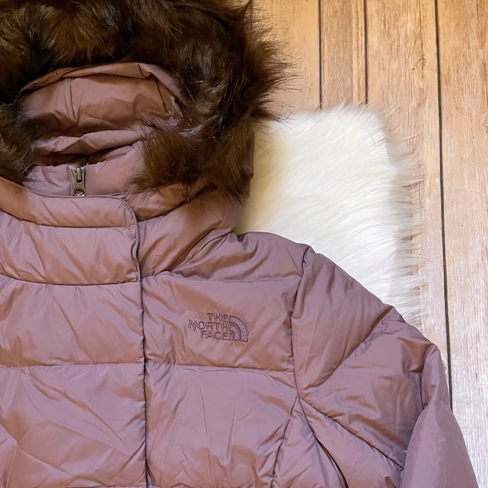 The North Face Women’s New Dealio Down Parka In Twilight Mauve - Picture 3 of 10